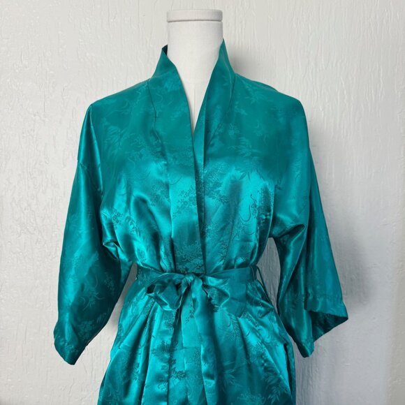 Vintage 1960's Saks Fifth Avenue Kimono-Style Silky Robe GORGEOUS! - Picture 3 of 9
